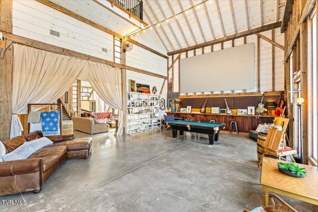 2752 Knob Creek Road, Johnson City, TN 37604