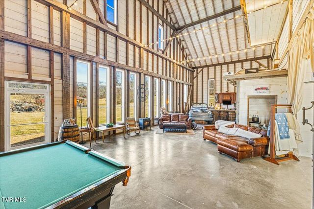 2752 Knob Creek Road, Johnson City, TN 37604