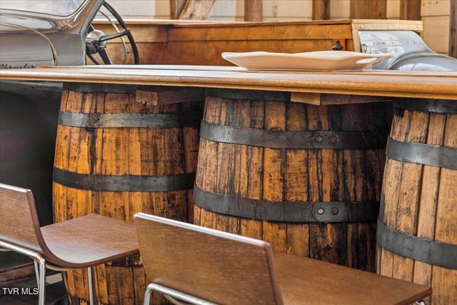 2752 Knob Creek Road, Johnson City, TN 37604