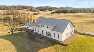 2752 Knob Creek Road, Johnson City, TN 37604