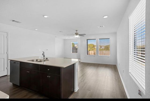 7300 Sparkling Light DR B, Del Valle, TX 78617