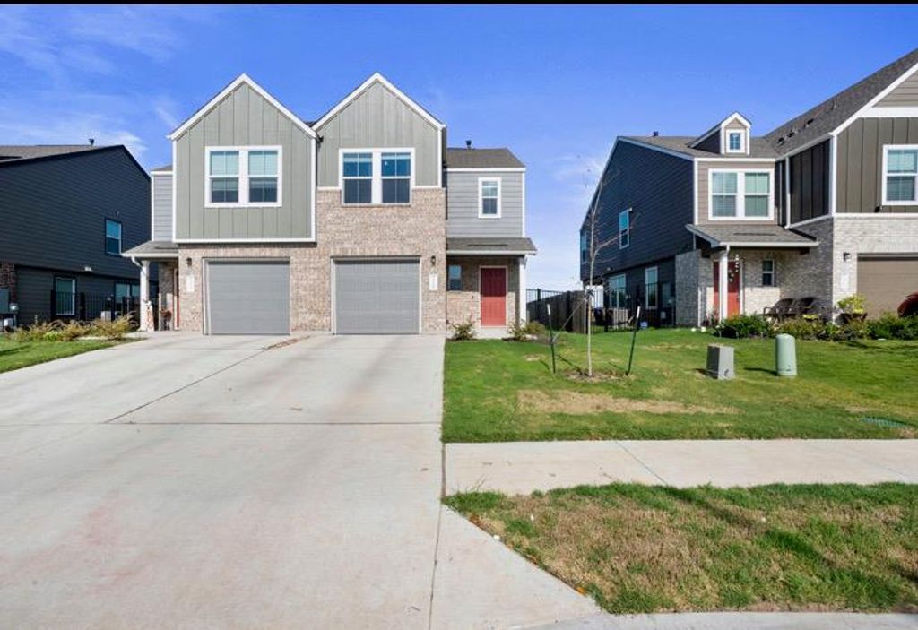7300 Sparkling Light DR B, Del Valle, TX 78617