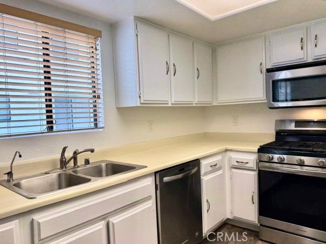 15111 Freeman 57, Lawndale, CA 90260