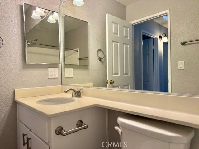 15111 Freeman 57, Lawndale, CA 90260