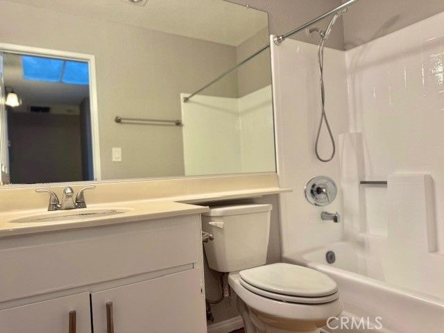 15111 Freeman 57, Lawndale, CA 90260