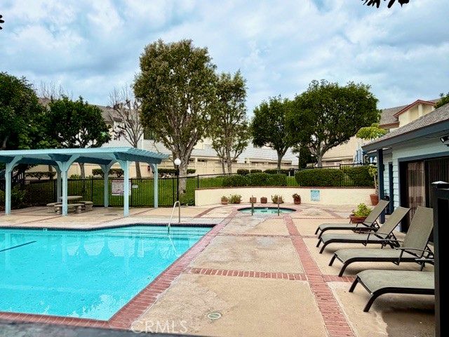 15111 Freeman 57, Lawndale, CA 90260