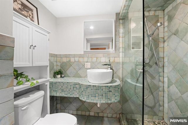 274 Barrow Street, Jersey City, NJ 07302