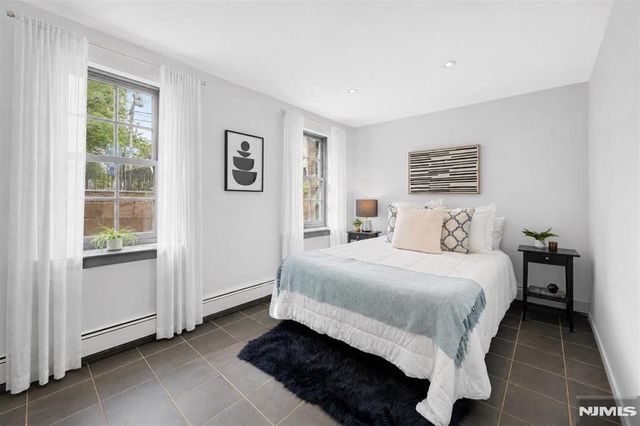 274 Barrow Street, Jersey City, NJ 07302