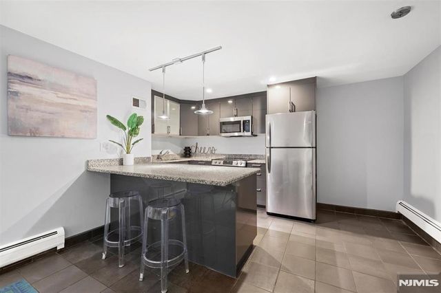 274 Barrow Street, Jersey City, NJ 07302