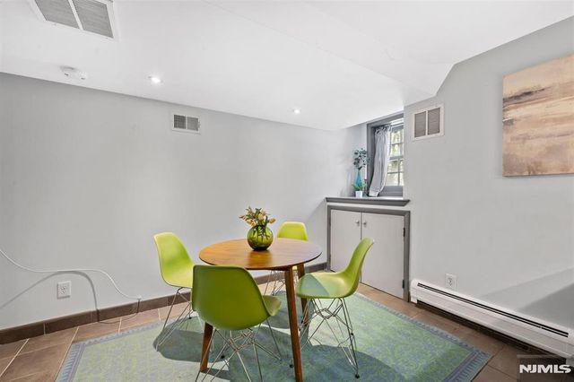 274 Barrow Street, Jersey City, NJ 07302