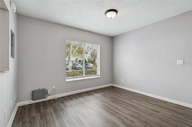 7402 E BANK DRIVE, Tampa, FL 33617