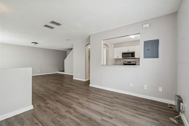 7402 E BANK DRIVE, Tampa, FL 33617