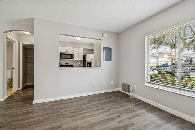 7402 E BANK DRIVE, Tampa, FL 33617