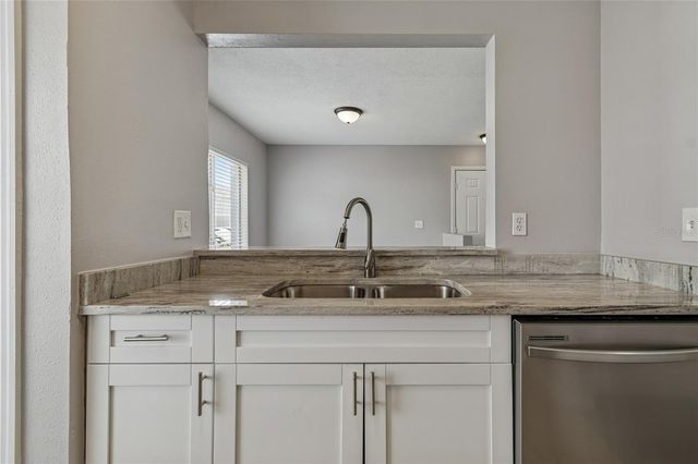 7402 E BANK DRIVE, Tampa, FL 33617