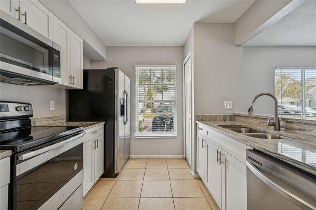 7402 E BANK DRIVE, Tampa, FL 33617