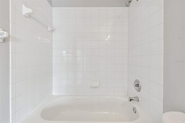 7402 E BANK DRIVE, Tampa, FL 33617