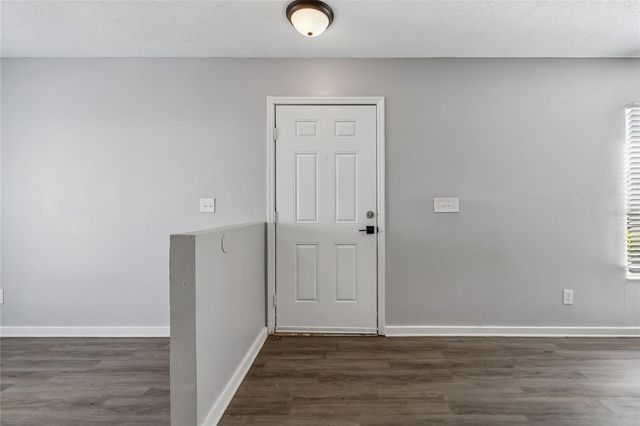 7402 E BANK DRIVE, Tampa, FL 33617