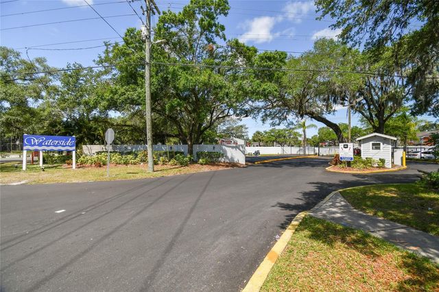 7402 E BANK DRIVE, Tampa, FL 33617