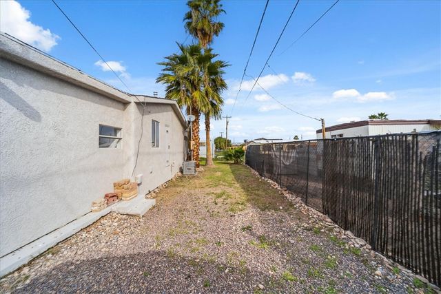 1800 Granada Drive, Bullhead City, AZ 86442