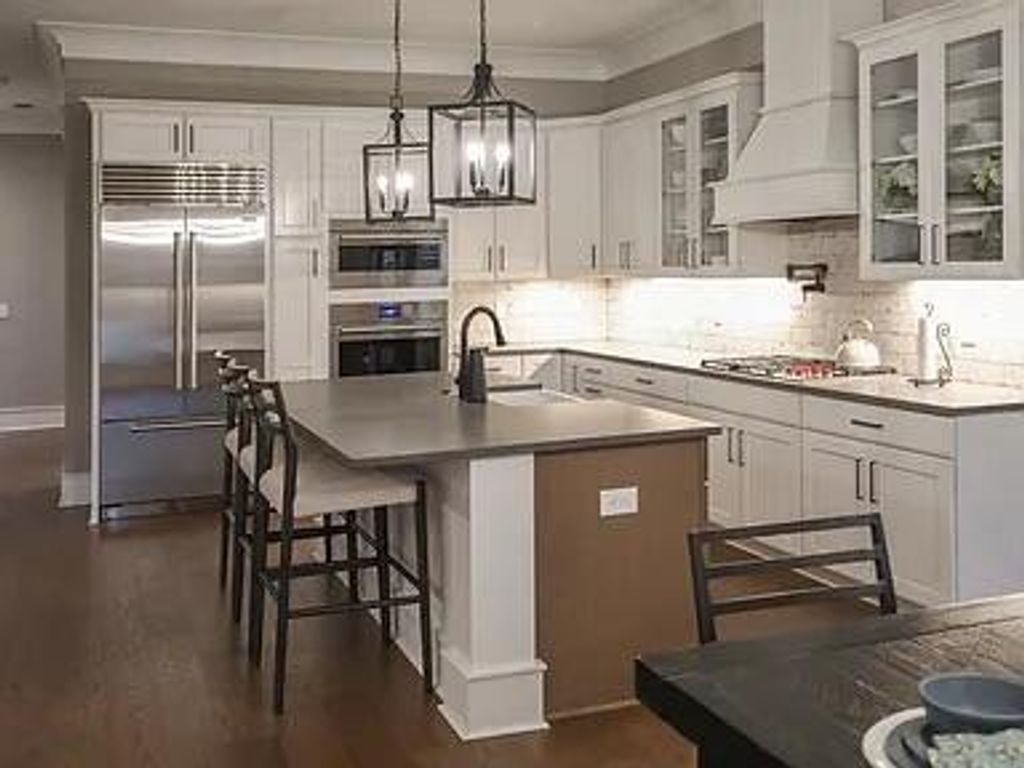 Image 13 of property listing at 219 Chapin Street, Greenville, SC 29605