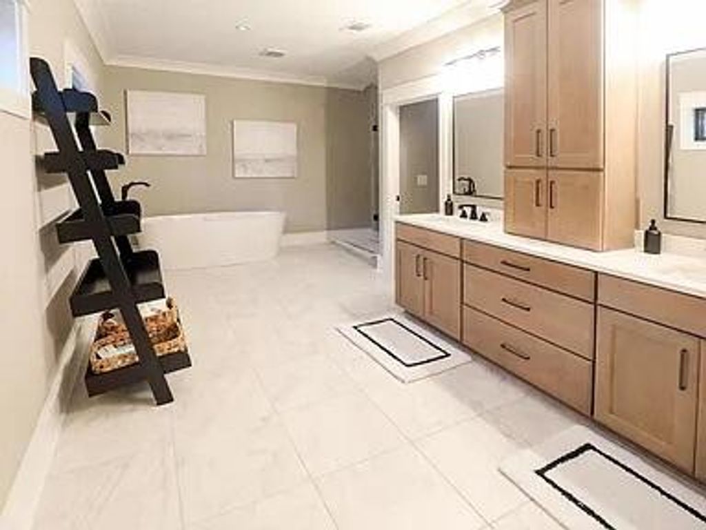 Image 23 of property listing at 219 Chapin Street, Greenville, SC 29605