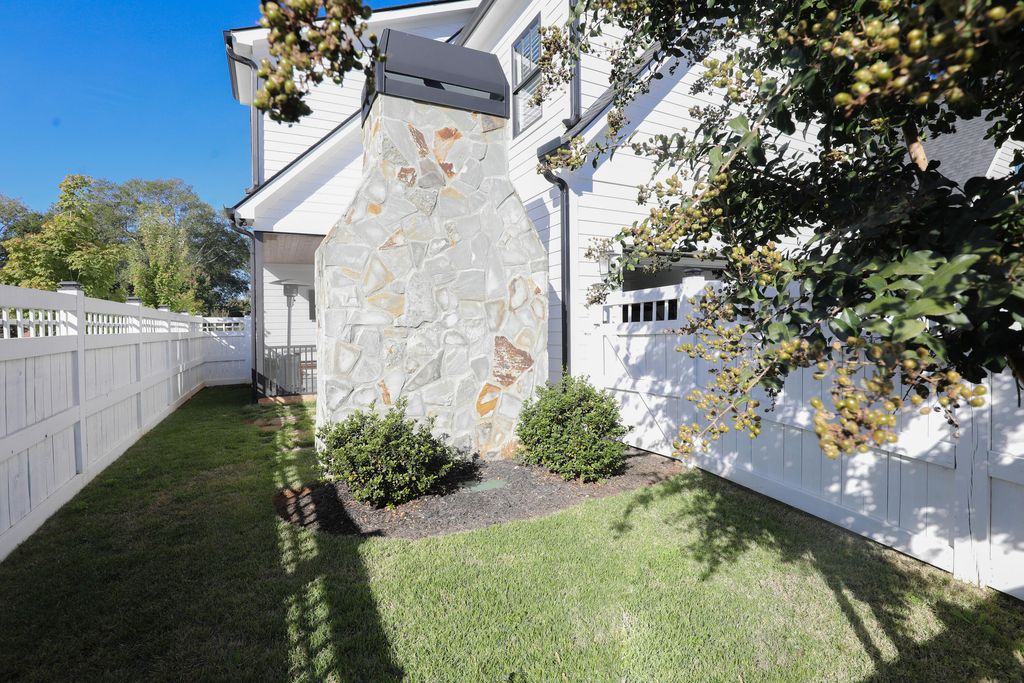 Image 43 of property listing at 219 Chapin Street, Greenville, SC 29605