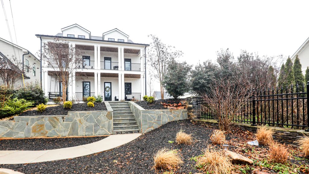 Image 5 of property listing at 219 Chapin Street, Greenville, SC 29605