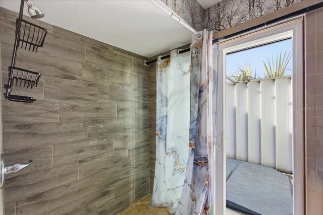 2 CLARENDON COURT S, Palm Coast, FL 32137