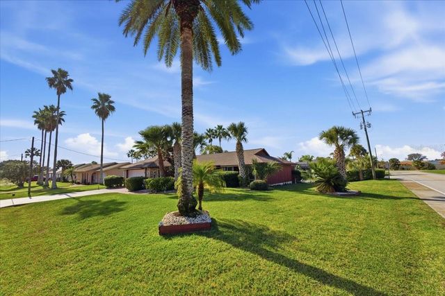 2 CLARENDON COURT S, Palm Coast, FL 32137