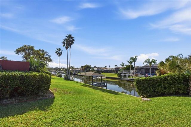 2 CLARENDON COURT S, Palm Coast, FL 32137