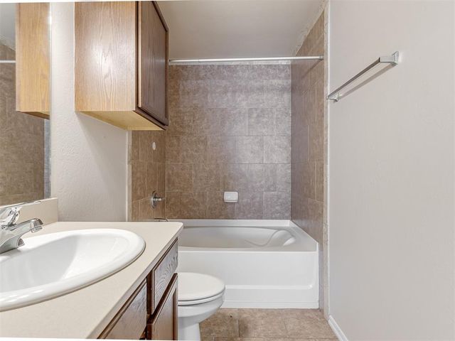 1320 SE 12th Avenue 2205, Norman, OK 73071