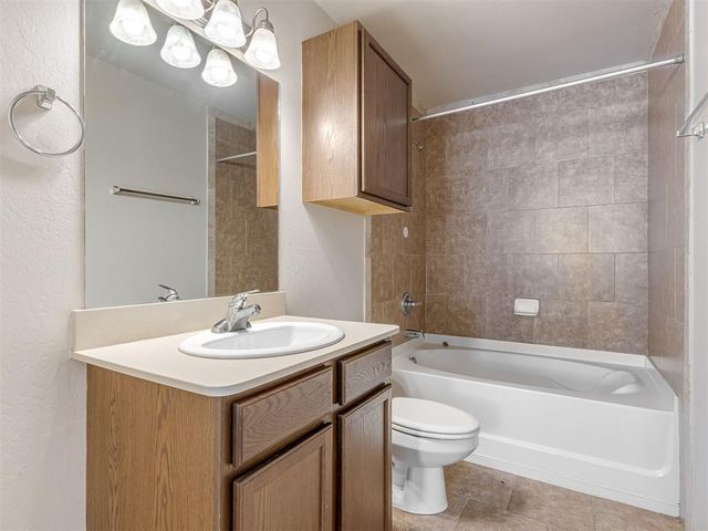 1320 SE 12th Avenue 2205, Norman, OK 73071