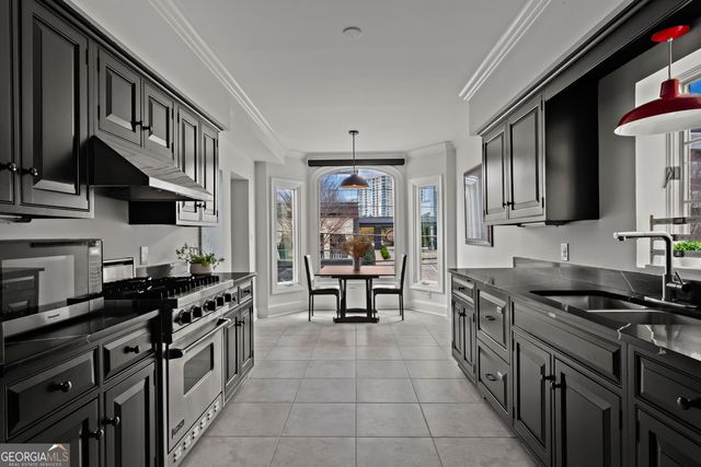 3638 Peachtree Road NE APT 306, Atlanta, GA 30319