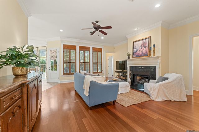 2102 Sassy Ln, Baton Rouge, LA 70808