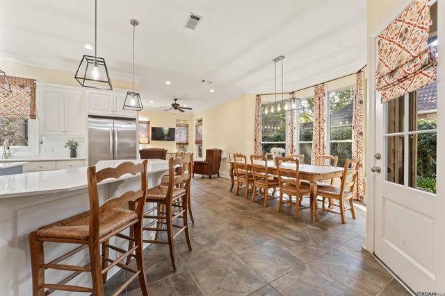 2102 Sassy Ln, Baton Rouge, LA 70808