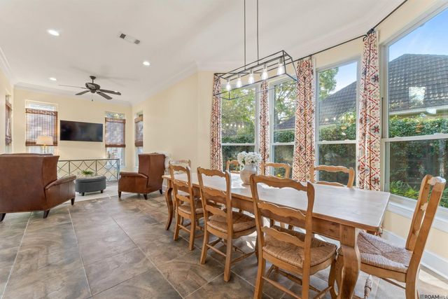 2102 Sassy Ln, Baton Rouge, LA 70808