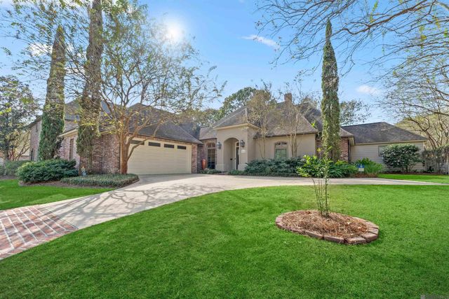 2102 Sassy Ln, Baton Rouge, LA 70808
