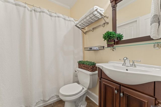 2102 Sassy Ln, Baton Rouge, LA 70808