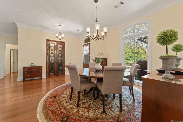 2102 Sassy Ln, Baton Rouge, LA 70808