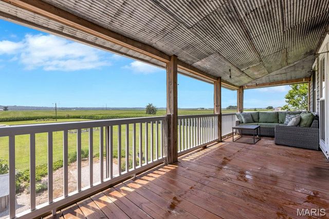 6036 Black Walnut Road, St Charles, MO 63301