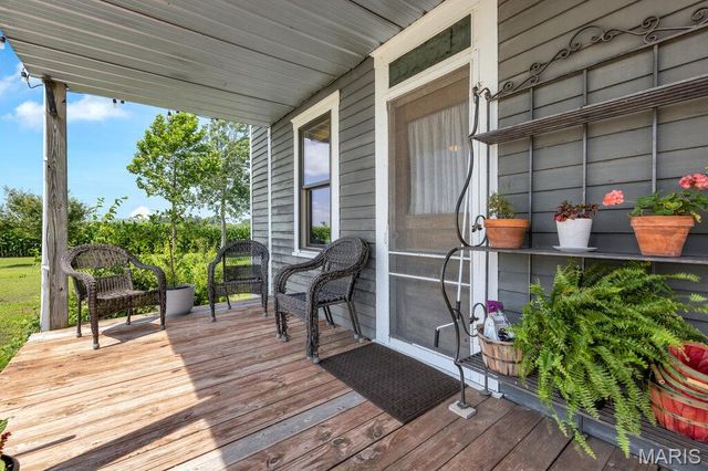 6036 Black Walnut Road, St Charles, MO 63301