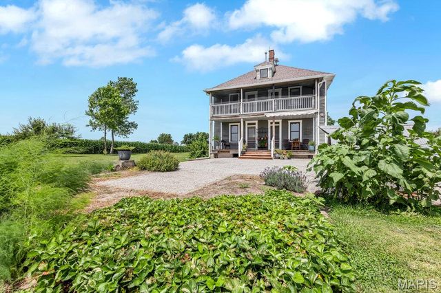 6036 Black Walnut Road, St Charles, MO 63301