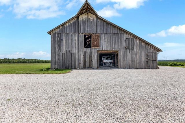 6036 Black Walnut Road, St Charles, MO 63301