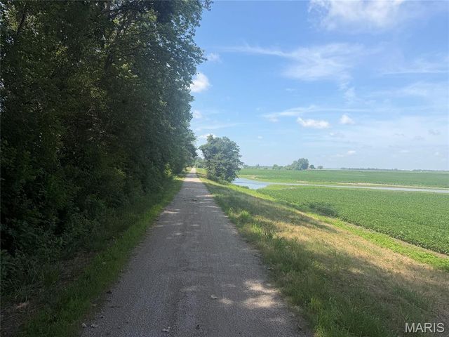 6036 Black Walnut Road, St Charles, MO 63301