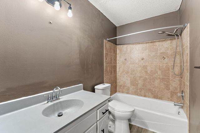 11332 Ibis Street NW, Coon Rapids, MN 55433