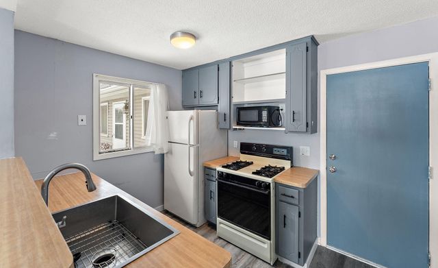 11332 Ibis Street NW, Coon Rapids, MN 55433