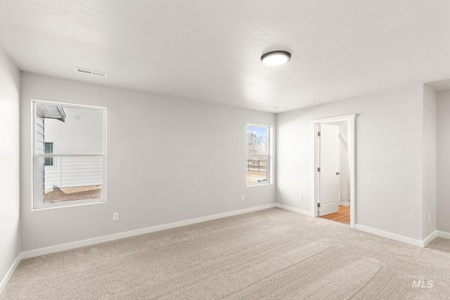 7047 E Amber Springs St, Nampa, ID 83687