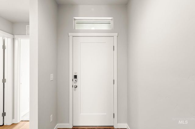 7047 E Amber Springs St, Nampa, ID 83687