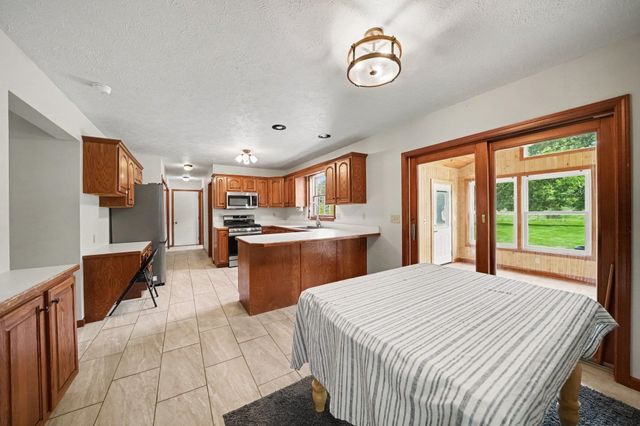 58674 Baugo Crossing, Elkhart, IN 46517