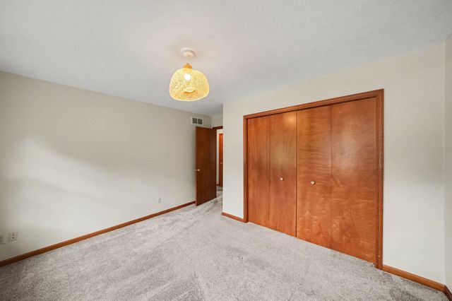58674 Baugo Crossing, Elkhart, IN 46517
